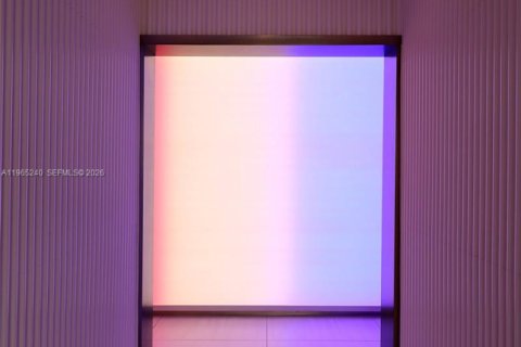 Condo in Hallandale Beach, Florida, 1 bedroom  № 2032610 - photo 24