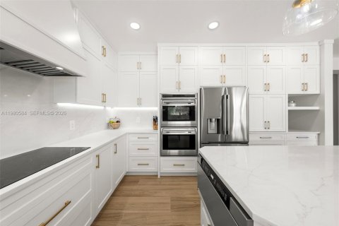 Купить виллу или дом в Уэстон, Флорида 4 спальни, 343.37м2, № 2043618 - фото 9