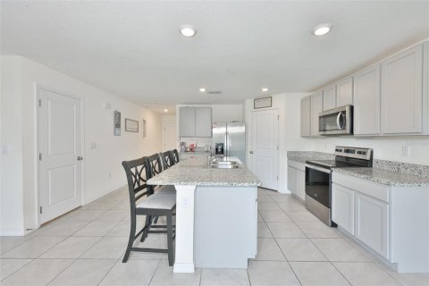 Villa ou maison à vendre à Wimauma, Floride: 4 chambres, 226.22 m2 № 2109847 - photo 4