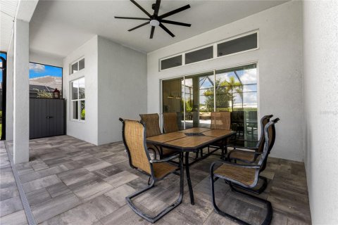 House in Sarasota, Florida 4 bedrooms, 232.26 sq.m. № 2115023 - photo 29