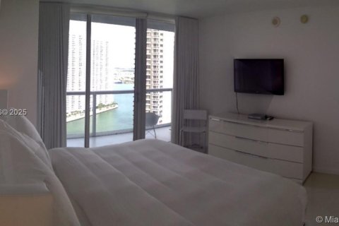 Copropriété à louer à Miami, Floride: 2 chambres, 153.66 m2 № 1976685 - photo 3