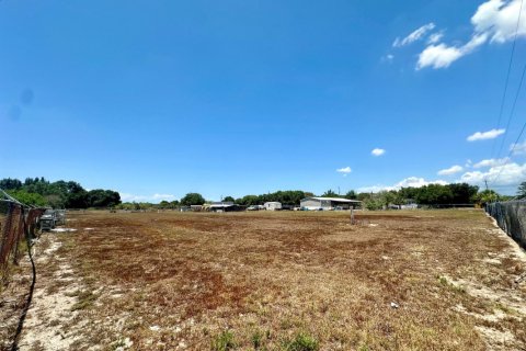 Land in Clewiston, Florida № 1226812 - photo 1