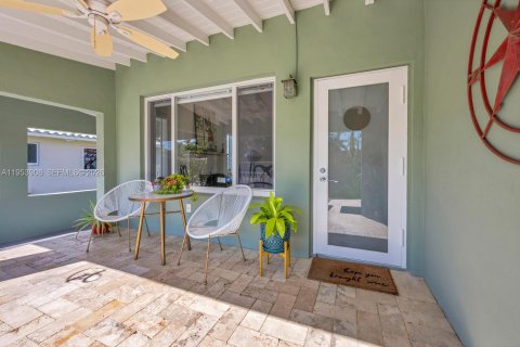 Casa en venta en Miami, Florida, 2 dormitorios, 103.31 m2 № 2007984 - foto 17