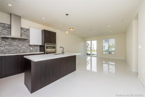 Copropriété à louer à Doral, Floride: 3 chambres, 126.35 m2 № 1950836 - photo 13