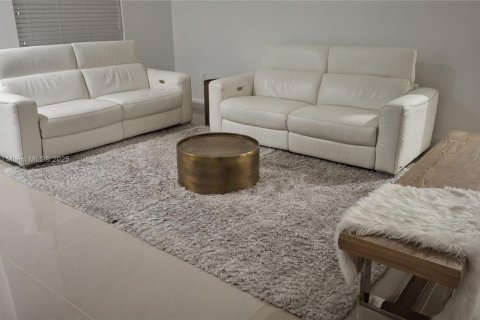 Copropriété à louer à Doral, Floride: 3 chambres, 126.35 m2 № 1950836 - photo 28