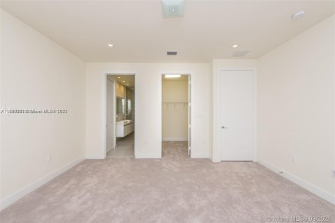 Copropriété à louer à Doral, Floride: 3 chambres, 126.35 m2 № 1950836 - photo 10