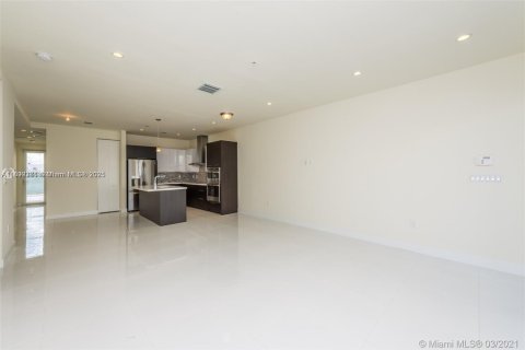 Copropriété à louer à Doral, Floride: 3 chambres, 126.35 m2 № 1950836 - photo 12