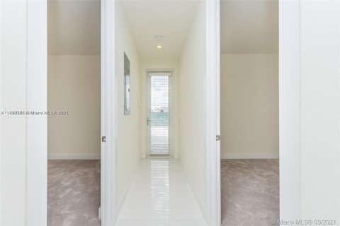 Copropriété à louer à Doral, Floride: 3 chambres, 126.35 m2 № 1950836 - photo 19