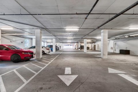 Copropriété à louer à Orlando, Floride: 3 chambres, 175.03 m2 № 2101243 - photo 12