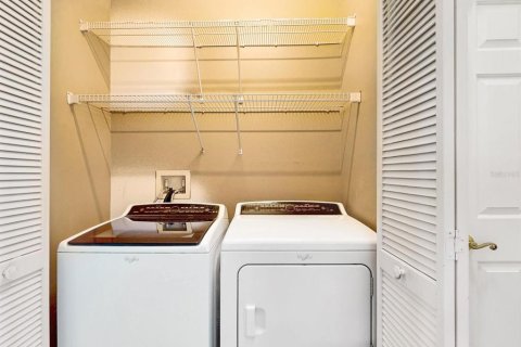 Снять в аренду виллу или дом в Орландо, Флорида 10 комнат, 200.39м2, № 1805531 - фото 28