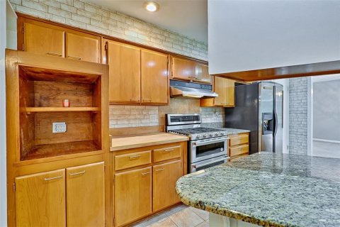 Casa en venta en Gainesville, Florida, 4 dormitorios, 235.88 m2 № 1364028 - foto 9