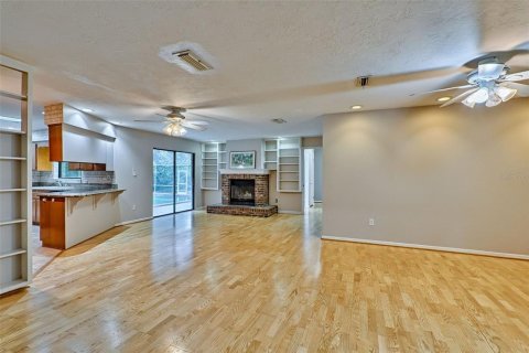 Casa en venta en Gainesville, Florida, 4 dormitorios, 235.88 m2 № 1364028 - foto 13