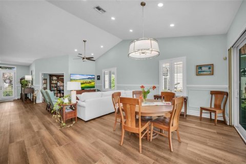Villa ou maison à vendre à Bradenton, Floride: 2 chambres, 188.59 m2 № 2433510 - photo 8