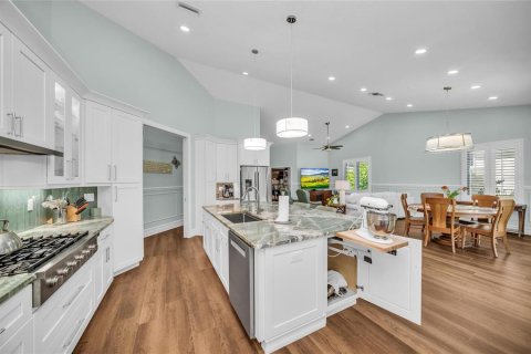 Villa ou maison à vendre à Bradenton, Floride: 2 chambres, 188.59 m2 № 2433510 - photo 13