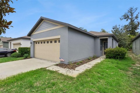 House in DeLand, Florida 3 bedrooms, 109.07 sq.m. № 2195822