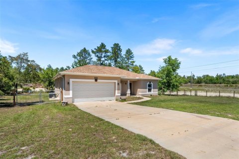 Casa en venta en Weeki Wachee, Florida, 3 dormitorios, 142.98 m2 № 2092082 - foto 2