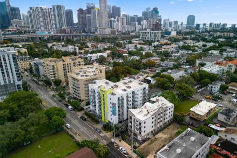 Apartment in Miami, Florida 37.16 sq.m. № 2002787 - photo 25