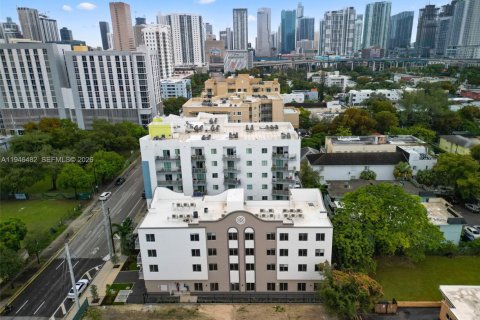 Apartment in Miami, Florida 37.16 sq.m. № 2002787 - photo 23