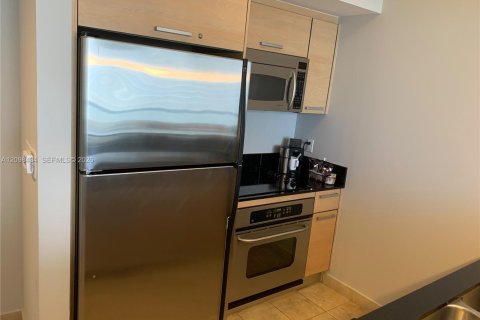 Condo in Sunny Isles Beach, Florida, 1 bedroom  № 2399660 - photo 8