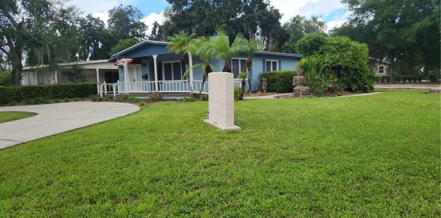 Immobilier commercial à Winter Park, Floride 153.85 m2 № 1915183