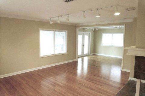 Propiedad comercial en venta en Winter Park, Florida, 153.85 m2 № 1915183 - foto 3