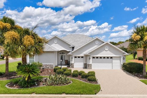 House in Ocala, Florida 3 bedrooms, 212.1 sq.m. № 2231377 - photo 3