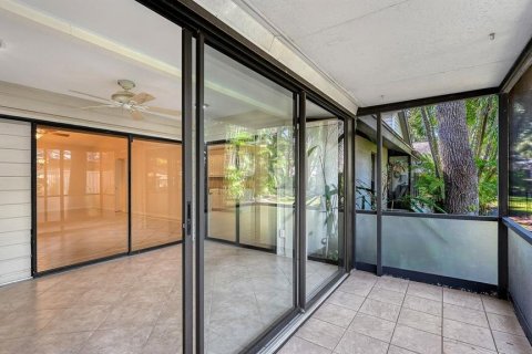 Copropriété à vendre à Sarasota, Floride: 2 chambres, 135.27 m2 № 2116040 - photo 10