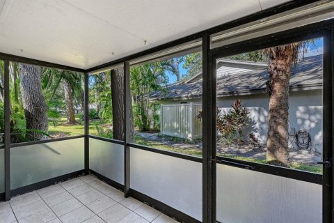 Copropriété à vendre à Sarasota, Floride: 2 chambres, 135.27 m2 № 2116040 - photo 9