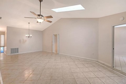 Copropriété à vendre à Sarasota, Floride: 2 chambres, 135.27 m2 № 2116040 - photo 12