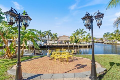 Villa ou maison à louer à Pompano Beach, Floride: 3 chambres, 138.61 m2 № 2382957 - photo 25