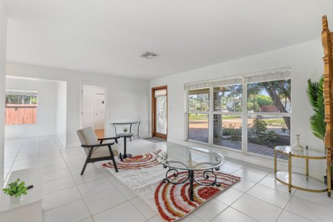 Villa ou maison à louer à Pompano Beach, Floride: 3 chambres, 138.61 m2 № 2382957 - photo 8