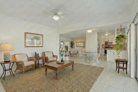Villa ou maison à louer à Pompano Beach, Floride: 3 chambres, 138.61 m2 № 2382957 - photo 6