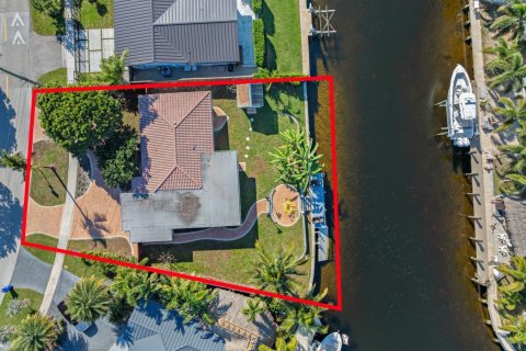 Villa ou maison à louer à Pompano Beach, Floride: 3 chambres, 138.61 m2 № 2382957 - photo 28