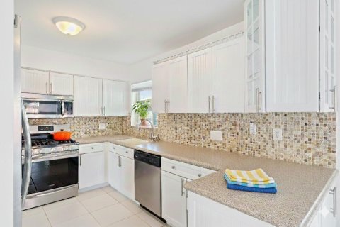 Villa ou maison à louer à Pompano Beach, Floride: 3 chambres, 138.61 m2 № 2382957 - photo 12