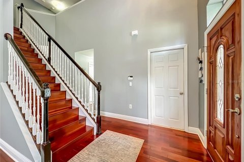House in Orlando, Florida 4 bedrooms, 268.95 sq.m. № 2205078 - photo 8