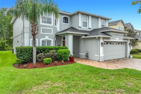 House in Orlando, Florida 4 bedrooms, 268.95 sq.m. № 2205078 - photo 2