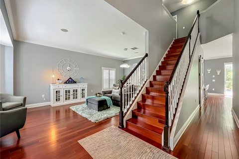 House in Orlando, Florida 4 bedrooms, 268.95 sq.m. № 2205078 - photo 7