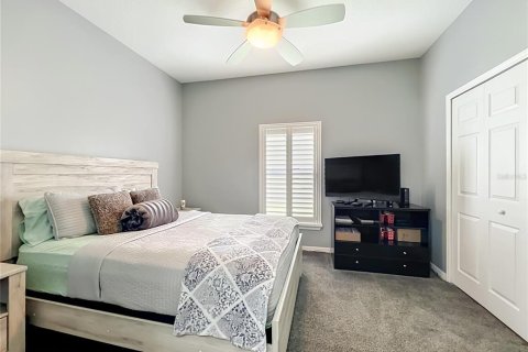 House in Orlando, Florida 4 bedrooms, 268.95 sq.m. № 2205078 - photo 21