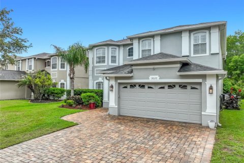 House in Orlando, Florida 4 bedrooms, 268.95 sq.m. № 2205078 - photo 3