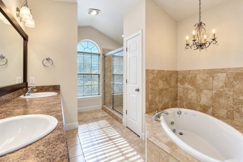 House in Alachua, Florida 3 bedrooms, 157.75 sq.m. № 2389217 - photo 12