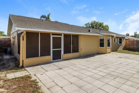 House in New Port Richey, Florida 2 bedrooms, 97.55 sq.m. № 2396456 - photo 16
