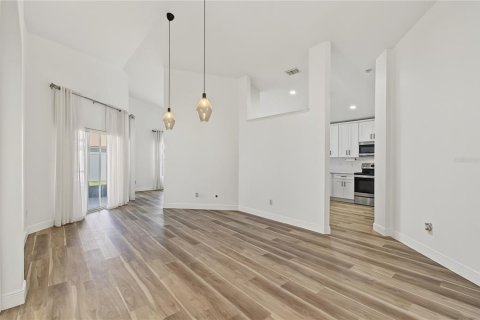 Villa ou maison à vendre à Orlando, Floride: 3 chambres, 165.46 m2 № 2431022 - photo 30