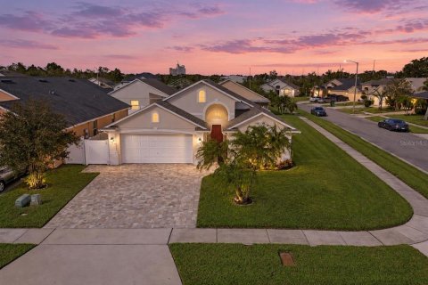 Villa ou maison à vendre à Orlando, Floride: 3 chambres, 165.46 m2 № 2431022 - photo 27