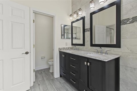 Villa ou maison à vendre à Orlando, Floride: 3 chambres, 165.46 m2 № 2431022 - photo 16