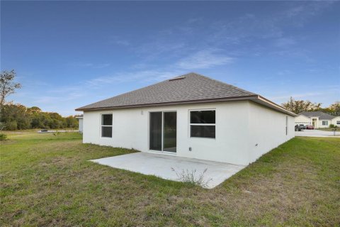Villa ou maison à vendre à Kissimmee, Floride: 4 chambres, 166.67 m2 № 2225360 - photo 16