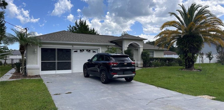 Villa ou maison à Palm Coast, Floride 3 chambres, 158.03 m2 № 2318493