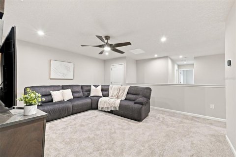 Townhouse in Lutz, Florida 3 bedrooms, 208.38 sq.m. № 2354815 - photo 10