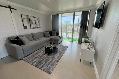 Купить кондоминиум в Авентура, Флорида 2 спальни, 92.34м2, № 2012840 - фото 24