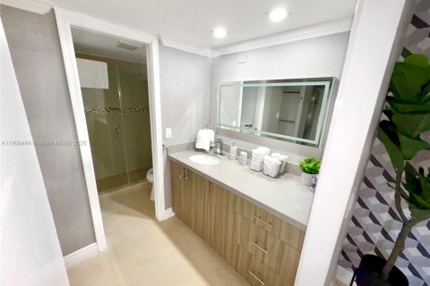 Купить кондоминиум в Авентура, Флорида 2 спальни, 92.34м2, № 2012840 - фото 11