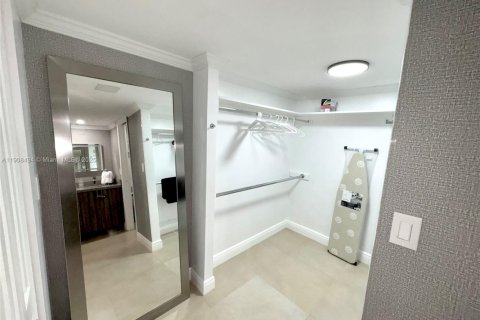 Купить кондоминиум в Авентура, Флорида 2 спальни, 92.34м2, № 2012840 - фото 13